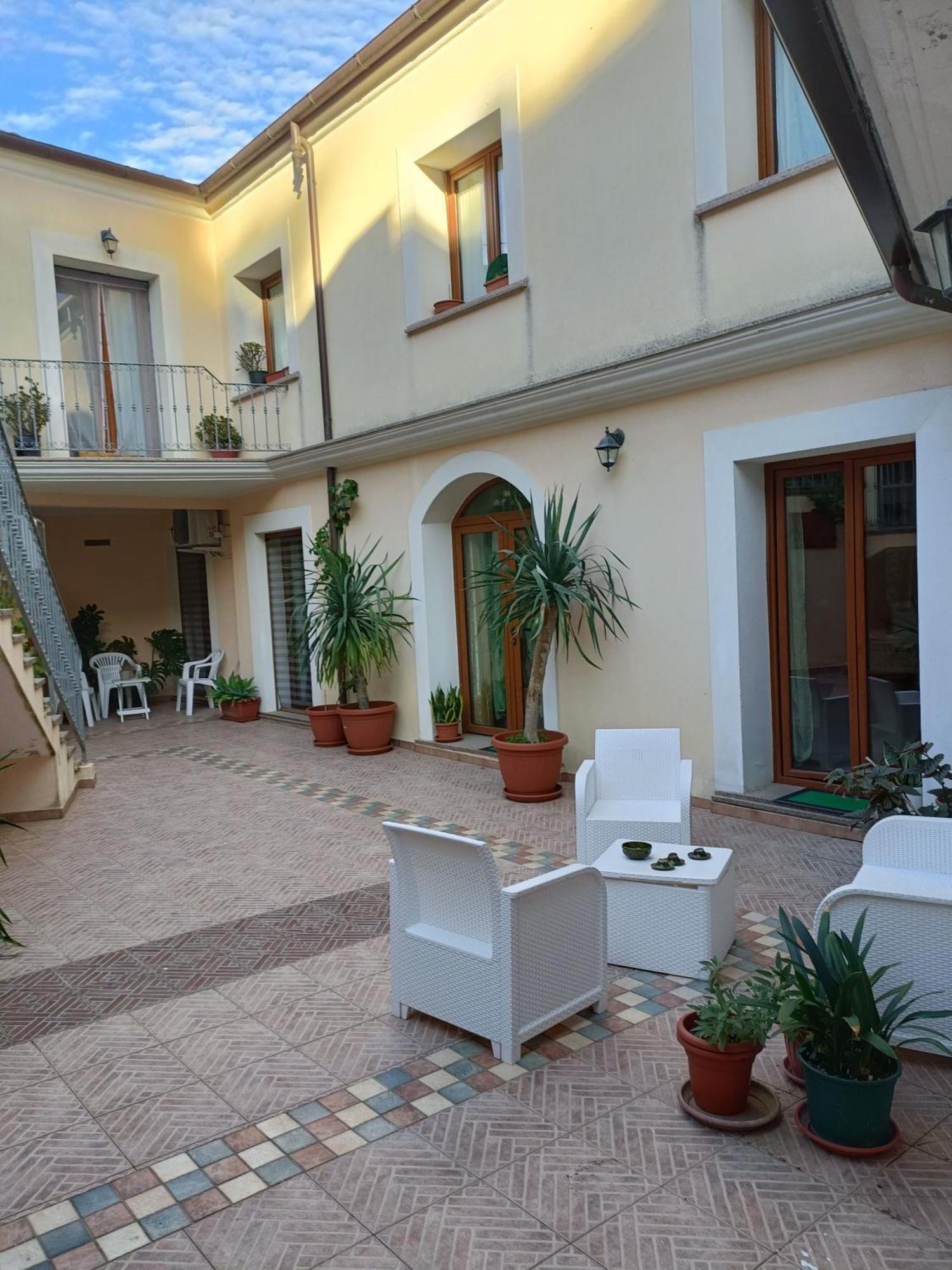 Giarranas House - With Coutyard * Villacidro